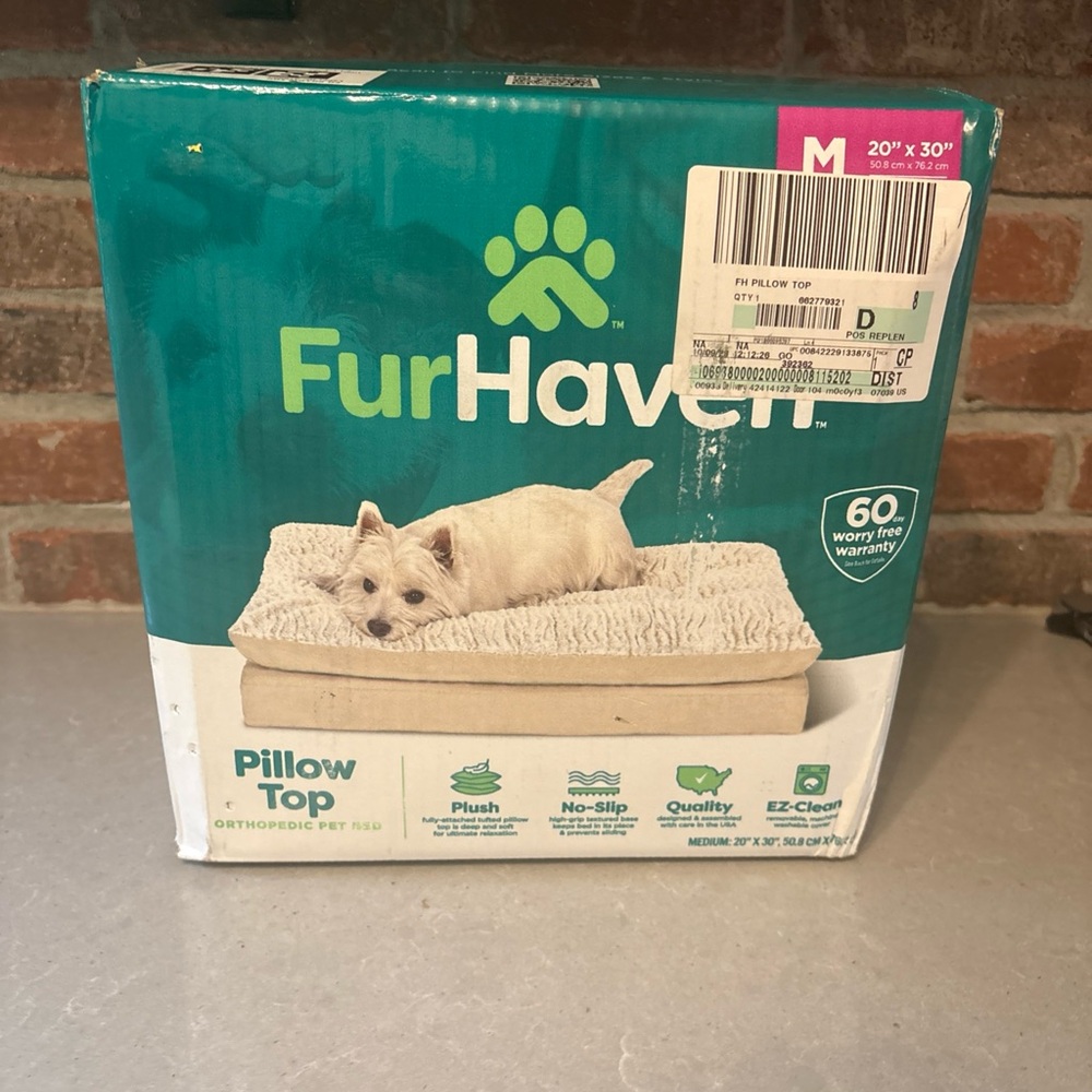 FurHaven Pillow Top Cream Cozy Dog Blanket Bedding